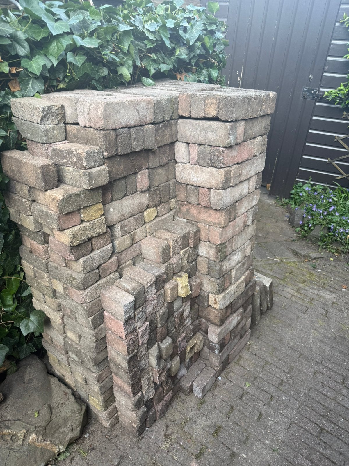 GRATIS: Waaltjes, Tuin en Terras, Ophalen, Gebruikt, Klinkers, Minder dan 5 m²
