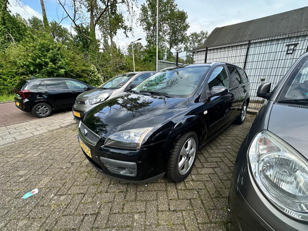 Ford Focus 1.6 74KW Wagon 2007 Zwart, Auto's, Ford, 1596 cc, 15 km/l, 4 cilinders, 635 kg