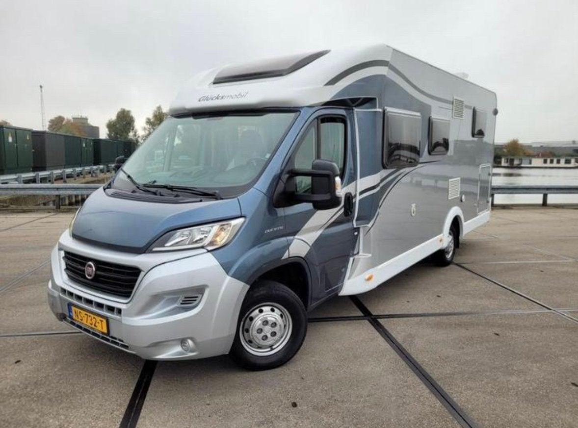 Capron T67 Camper - Ruime en complete camper voor avontuur, Sunlight, Ringverwarming, Airbags, 7 tot 8 meter