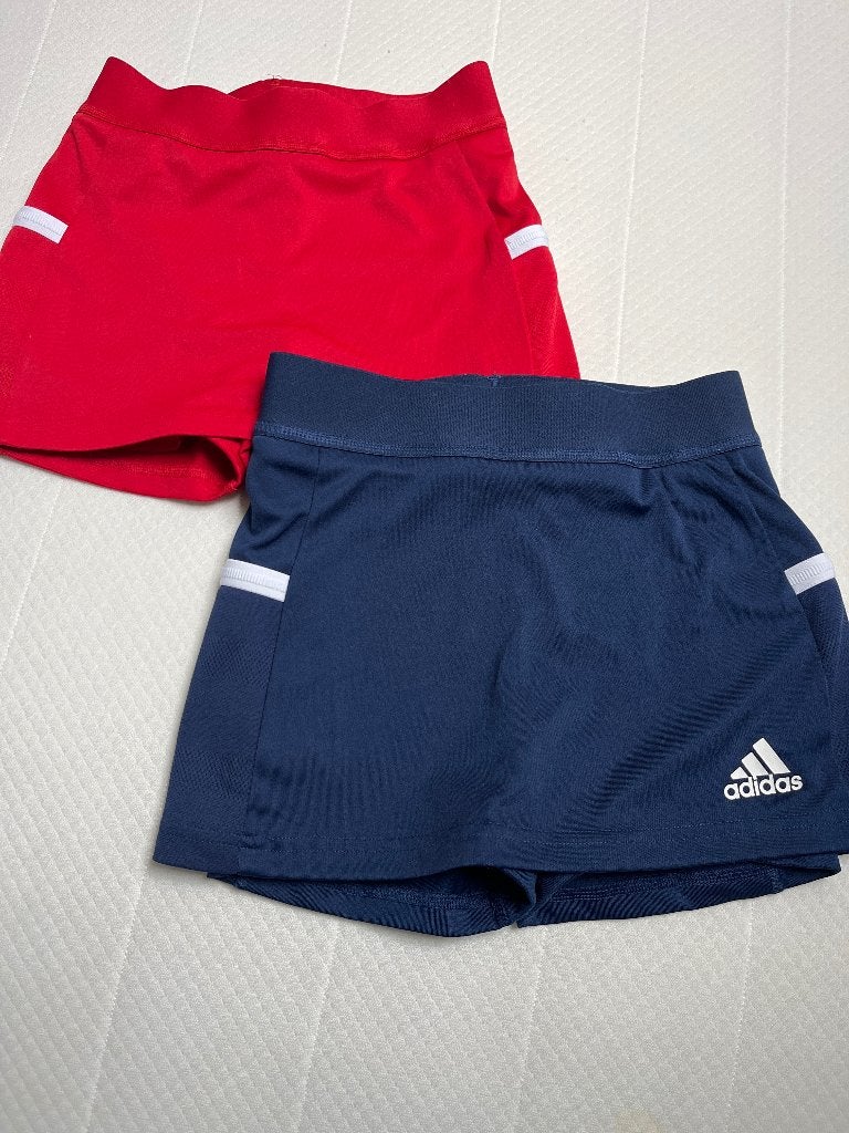Adidas tennis rokje 140, Adidas, Gebruikt, Meisje, Sport- of Zwemkleding