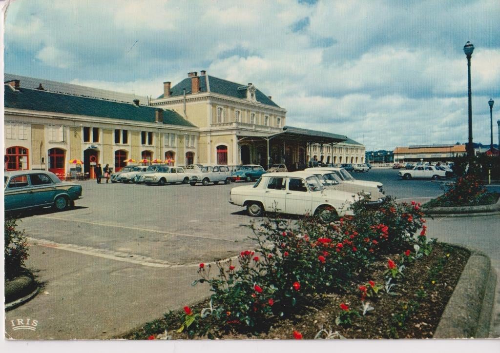 Frankrijk, Perigueux met auto's, Renault 10, Citroen DS, Ophalen of Verzenden, 1960 tot 1980, Gelopen, Frankrijk