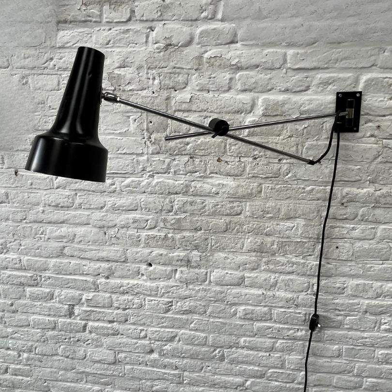 midcentury wandlamp / hengellamp zwart staal - industrieel, Huis en Inrichting, Lampen | Wandlampen, Gebruikt, Onbekend, Ophalen of Verzenden