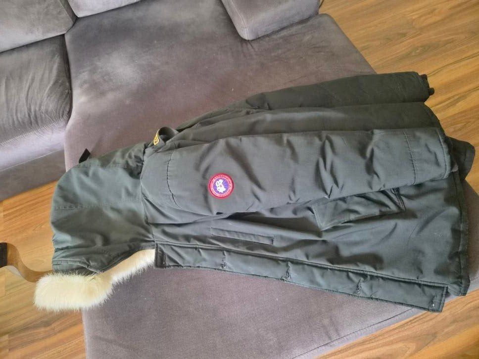 Mooie Canada Goose jas met bontkraag, Maat 52/54 (L), Zwart, Canada Goose, Ophalen of Verzenden