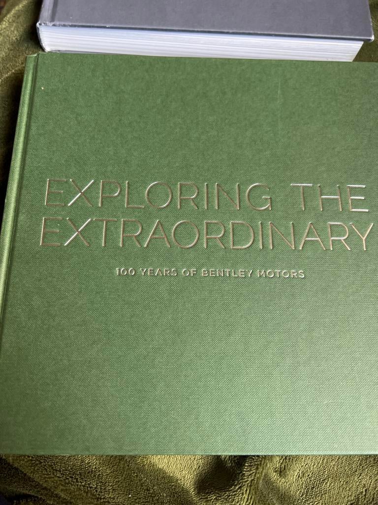 Boek: Exploring the Extraordinary 100 Years of Bentley, Ophalen of Verzenden, Zo goed als nieuw, Overige merken