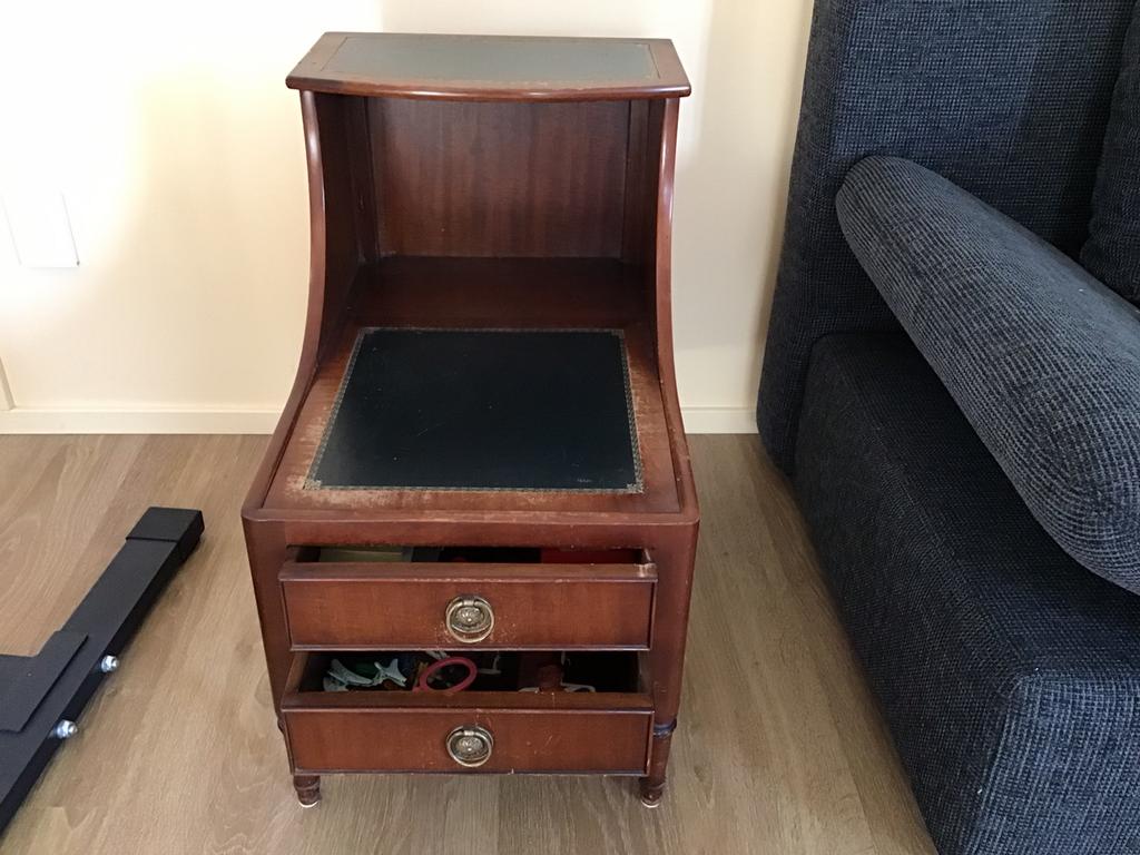 Antiek telefoontafeltje, Antiek en Kunst, Antiek | Meubels | Tafels, Ophalen of Verzenden