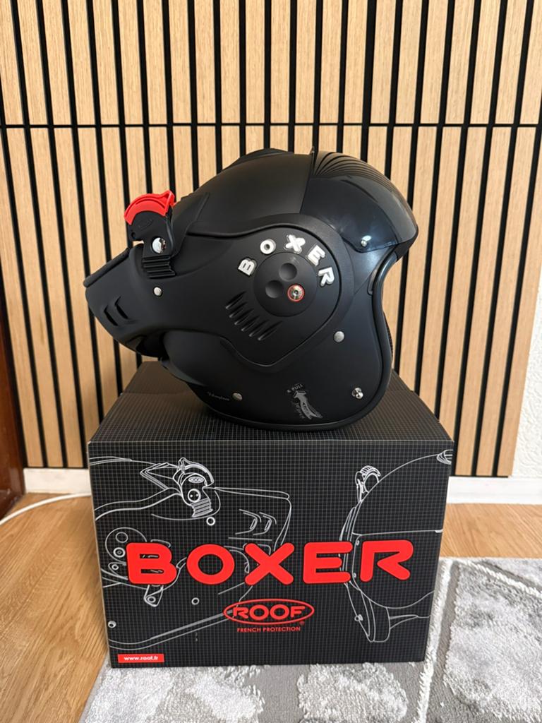 Roof Boxer V8 Alpha Matt Black - M, Ophalen of Verzenden, Tweedehands, Systeemhelm, Overige merken