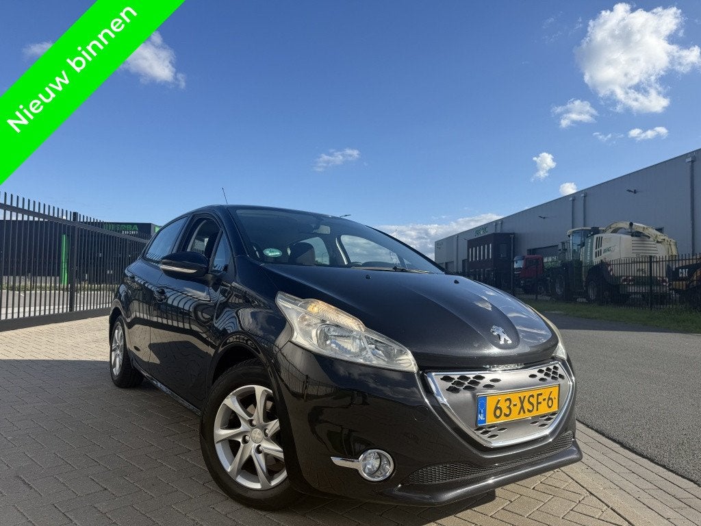 Peugeot 208 1.4 e-HDi Automaat Navi Clima (bj 2012), Automaat, Euro 5, 1398 cc, 4 cilinders
