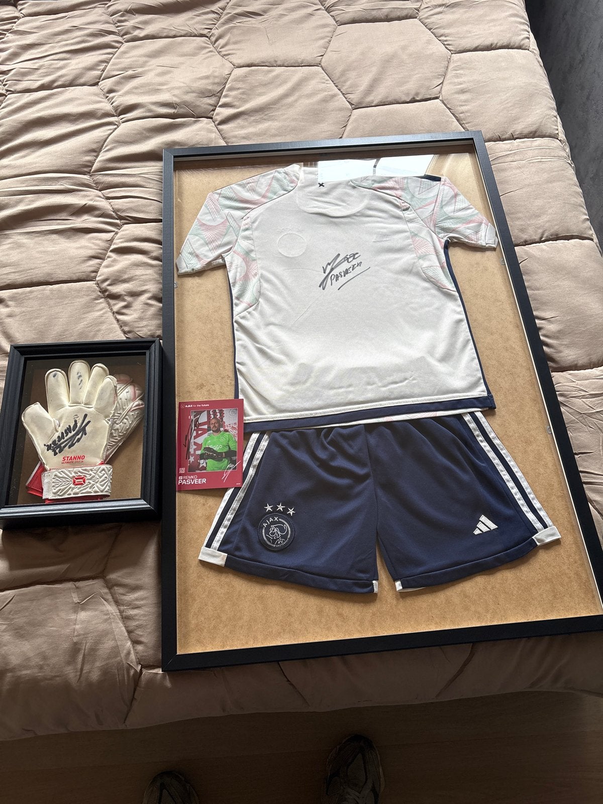 Gesigneerd shirt en handschoenen van Remco Pasveer, Ophalen, Zo goed als nieuw, Set