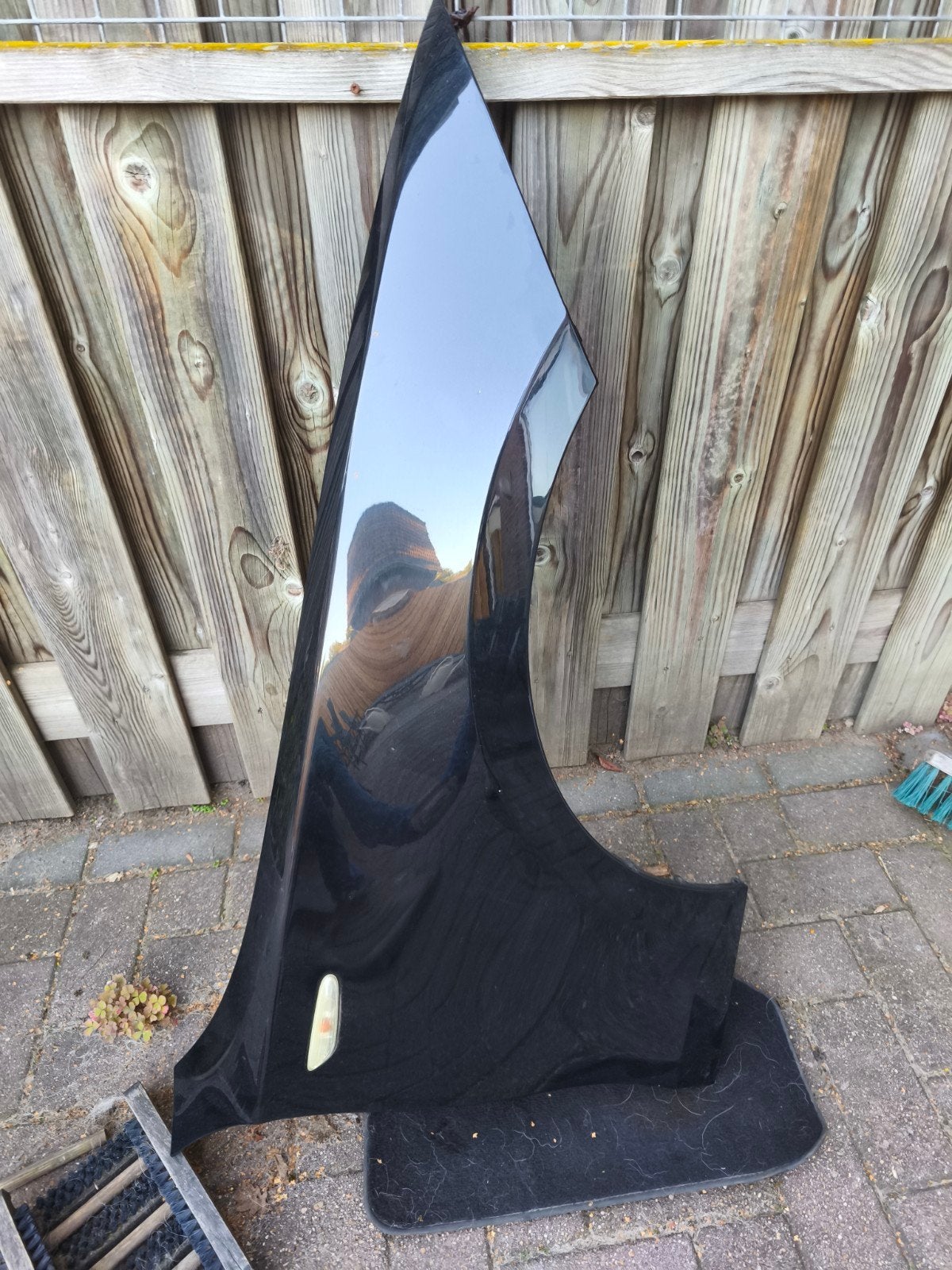 spatbord voor front BMW E87 E81 zwart Black Sapphire 475, Auto-onderdelen, Ophalen, Spatbord, W, BMW