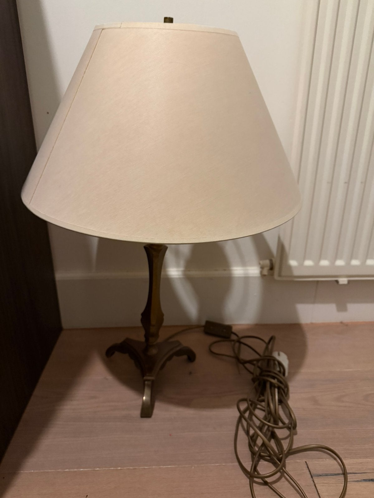 Vintage tafellamp met messingkleurige voet, Ophalen, Zo goed als nieuw, Klassiek