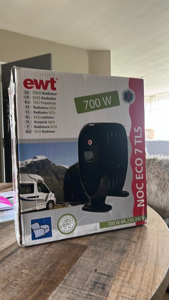 Mooi z.ga.n. radiator voor caravan of camper!, Caravans en Kamperen, Ophalen of Verzenden, Zo goed als nieuw