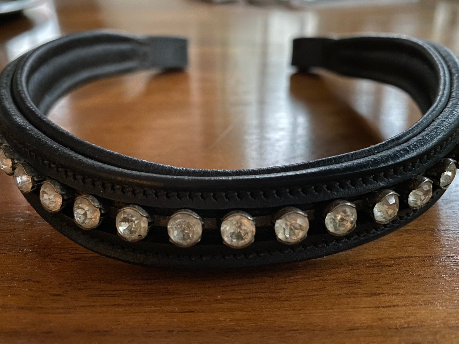 Döbert frontriem Full met grote Swarovski stenen z.g.a.n, Ophalen of Verzenden, Zo goed als nieuw, Frontriem