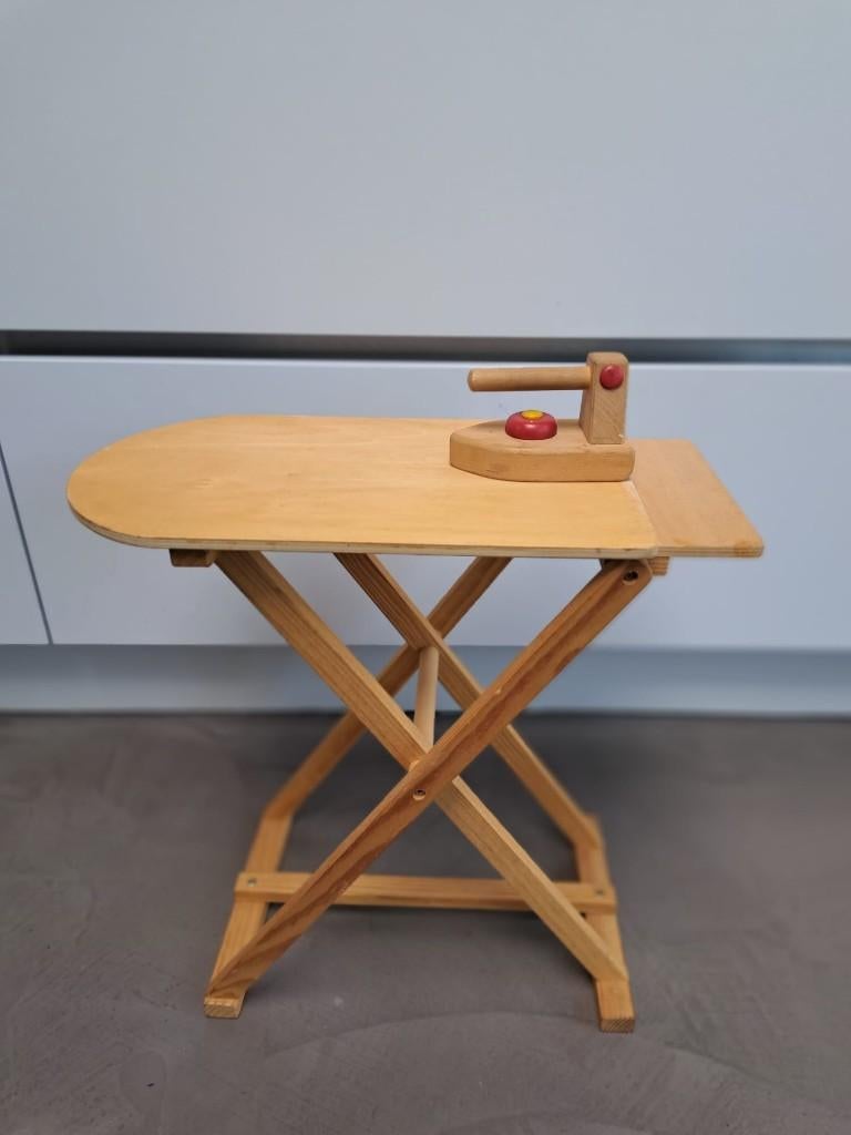 Speelgoed strijkplank en ijzer, Ophalen, Gebruikt, Meubelstuk of Keukentje