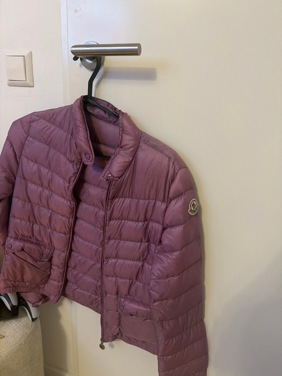 Originele Moncler jas - Maat XS, Kleding | Dames, Jassen | Winter, Ophalen of Verzenden, Gedragen, Maat 34 (XS) of kleiner, Paars