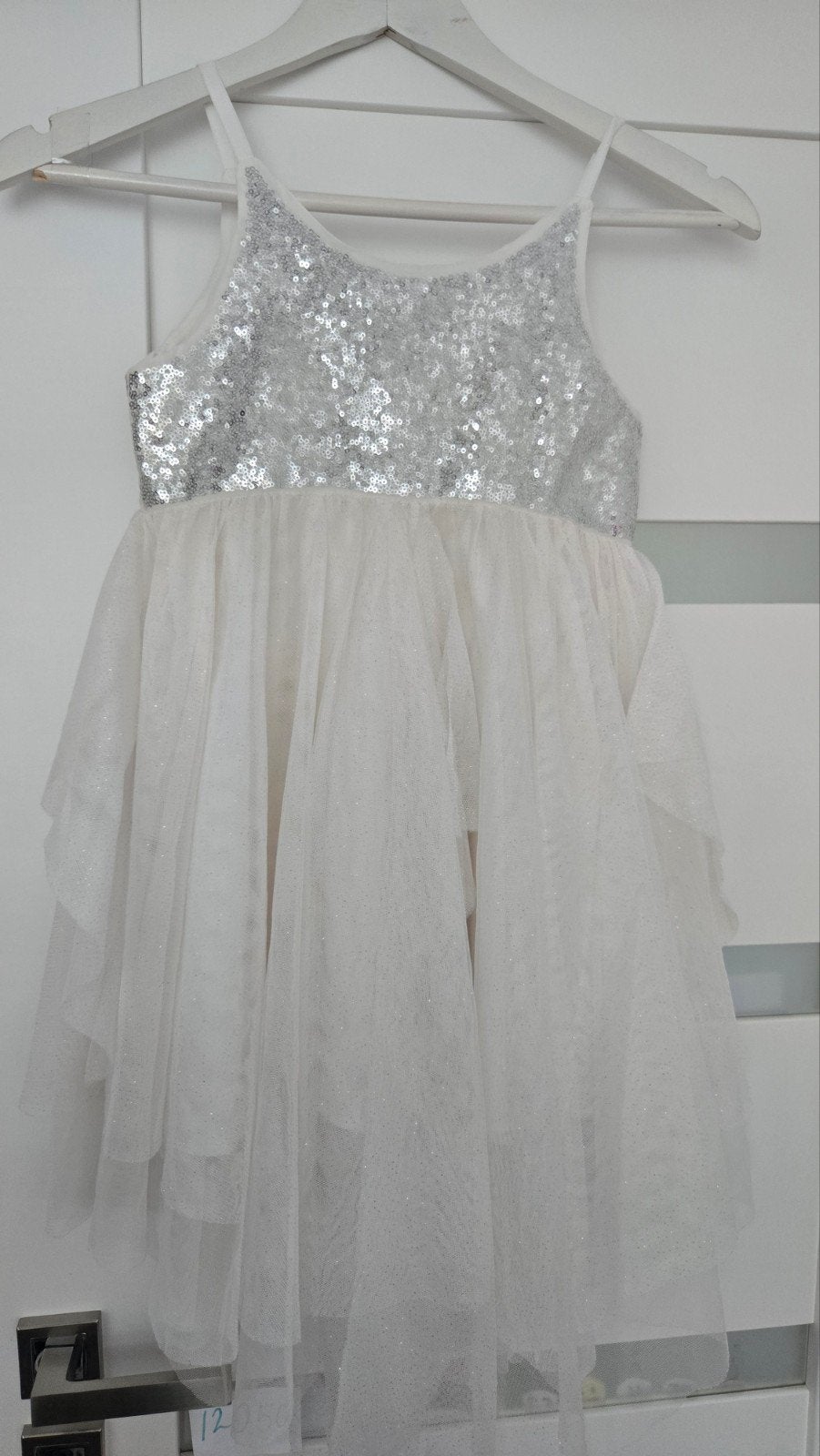 H&M Feestjurk met pailletten en tule - Maat 128, Meisje, H&M, Ophalen of Verzenden, Zo goed als nieuw
