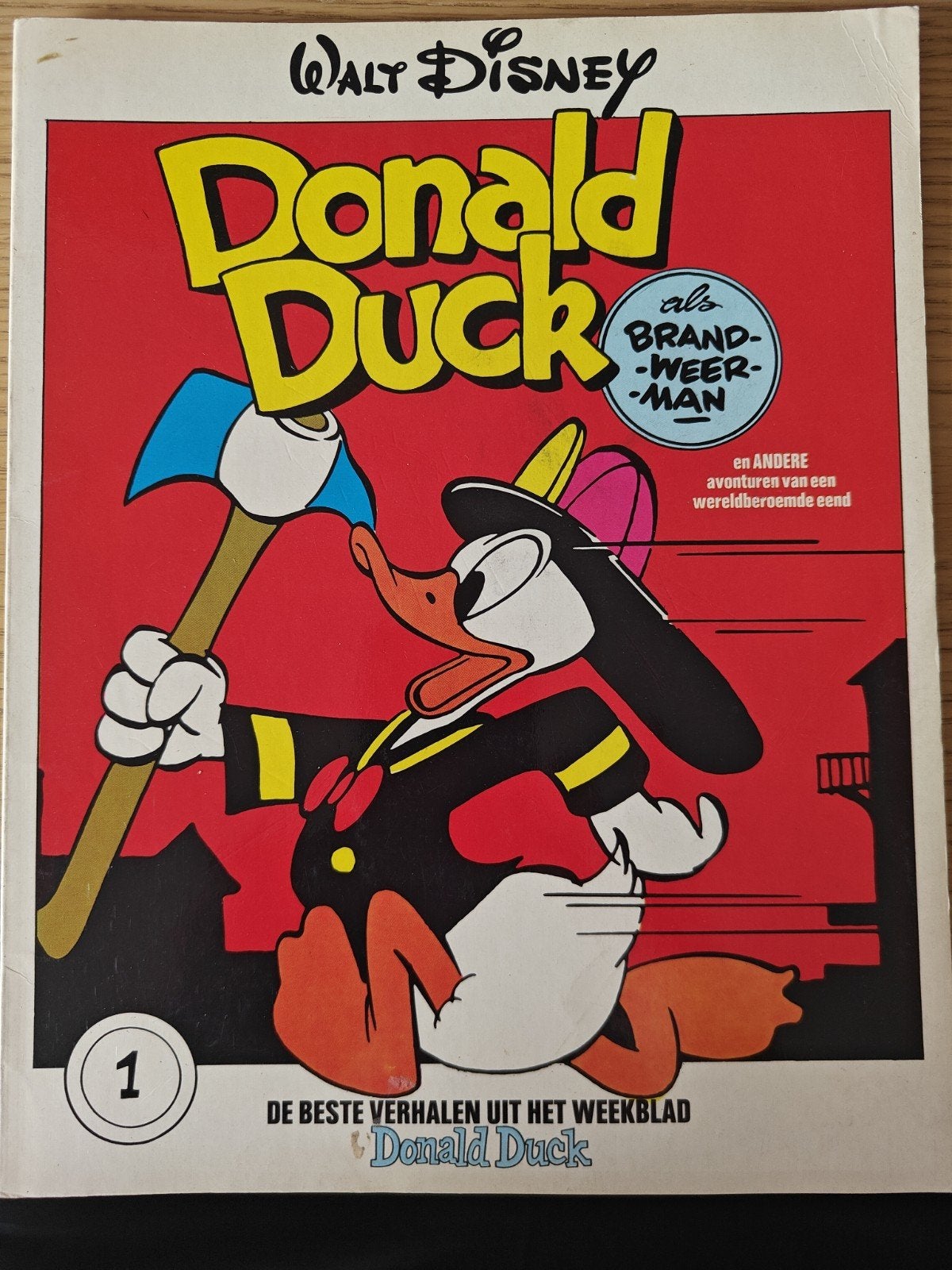 Donald Duck als Brandweerman - deel 1, 1975, Boeken, Stripboeken, Gelezen, Carl Barks, Eén stripboek, Ophalen of Verzenden