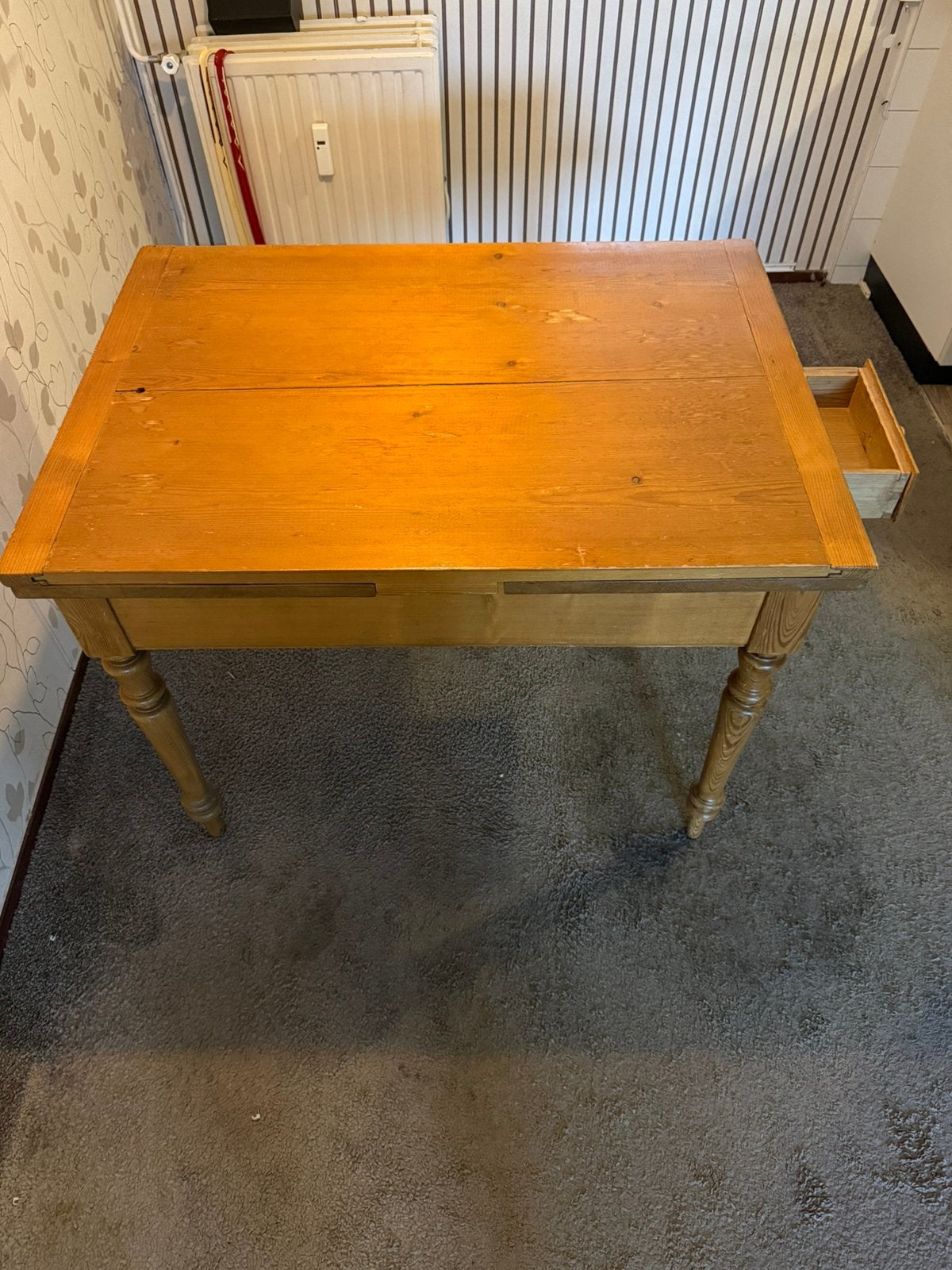 Uitschuifbare eettafel te koop, Ophalen, 50 tot 100 cm, Zo goed als nieuw, 150 tot 200 cm