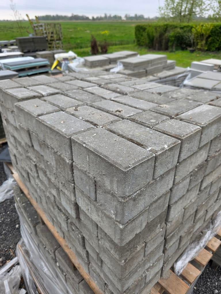 Betonnen klinkers bkk betonklinkers, Tuin en Terras, Ophalen, Gebruikt, Beton, Klinkers