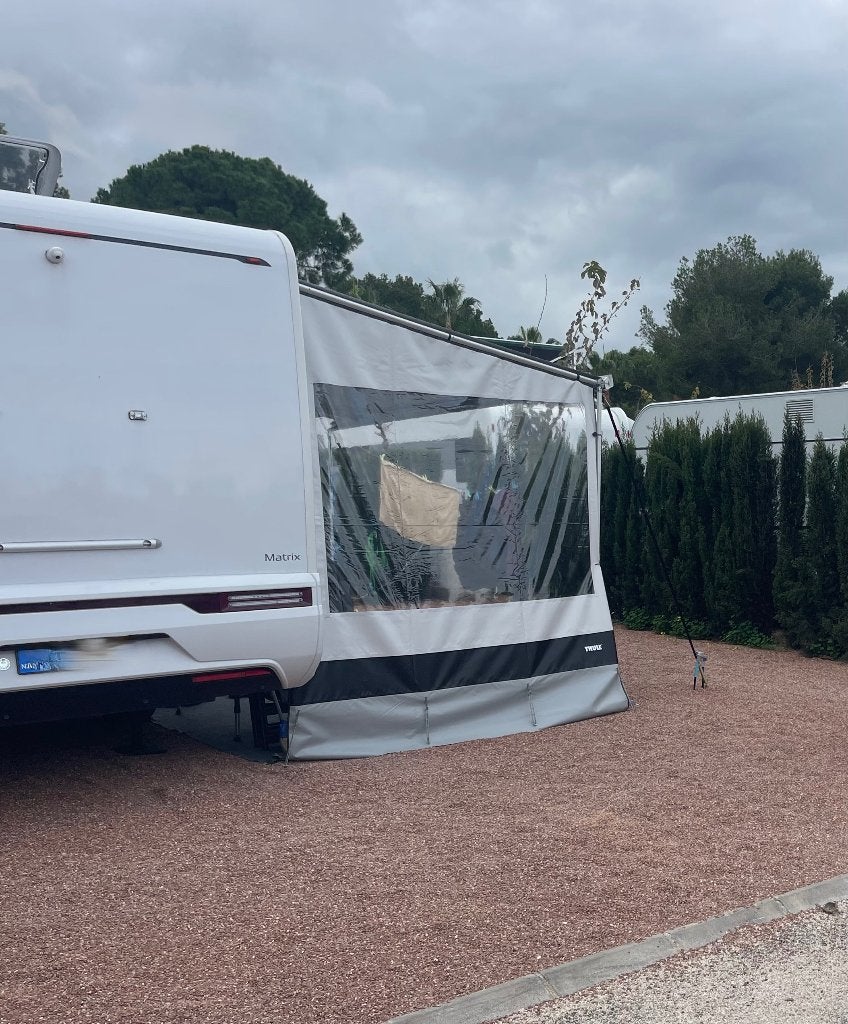 Thule Rain Blocker Side G2 zijwand 250, Ophalen, Gebruikt