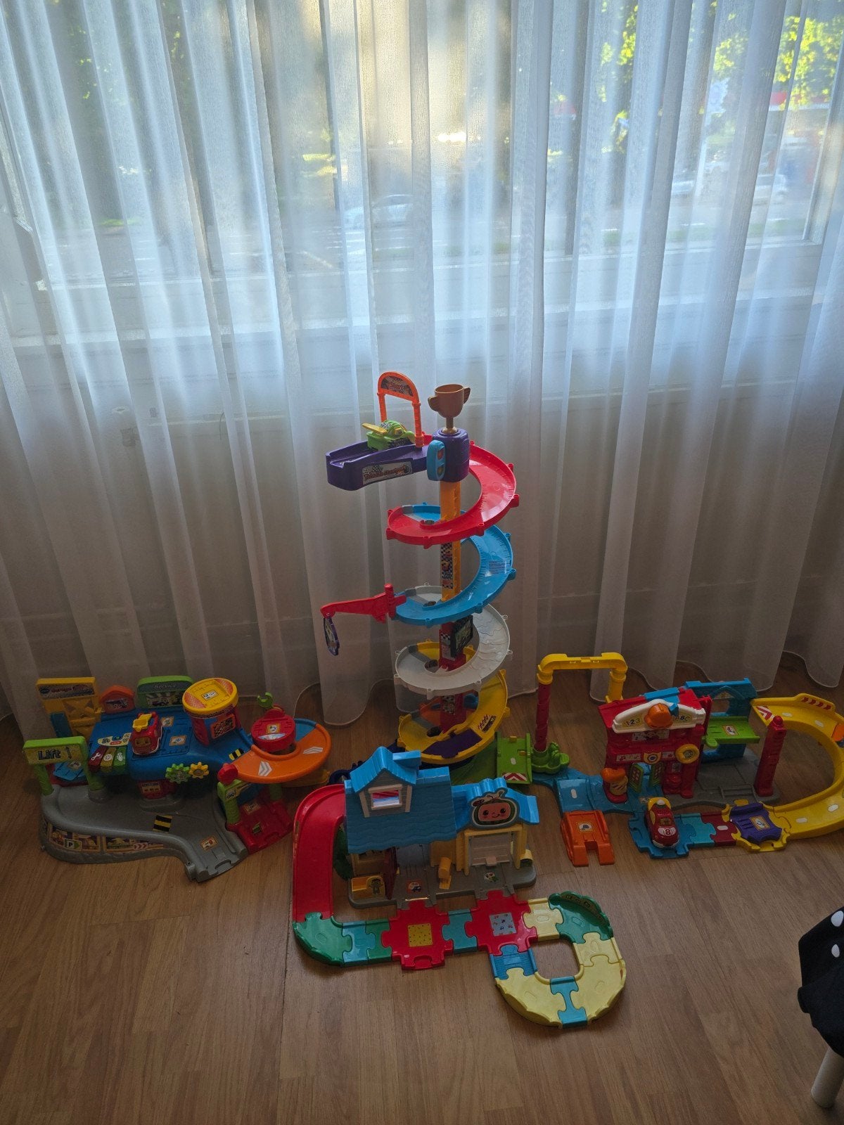 Groot VTech Toet Toet Auto's Speelset met Garage en Baan, Kinderen en Baby's, Speelgoed | Vtech, Ophalen, Gebruikt, 6 maanden tot 2 jaar