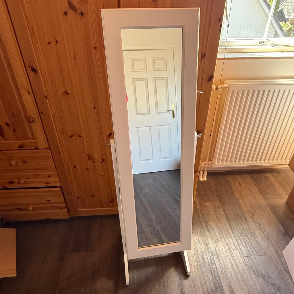 Witte kast met spiegel en opbergruimte voor sieraden, Ophalen, Minder dan 50 cm, 100 tot 150 cm, Zo goed als nieuw