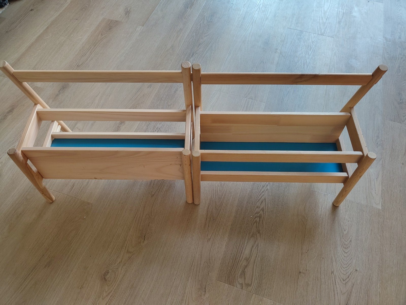 2x IKEA boekenplankjes - één met kleine montagefout, Ophalen, Met plank(en), Minder dan 50 cm, Gebruikt