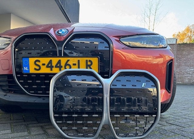 BMW i4 grill (grijs, van voor de facelift), Auto-onderdelen, Carrosserie en Plaatwerk, Ophalen, Gebruikt, Voor, Bumper