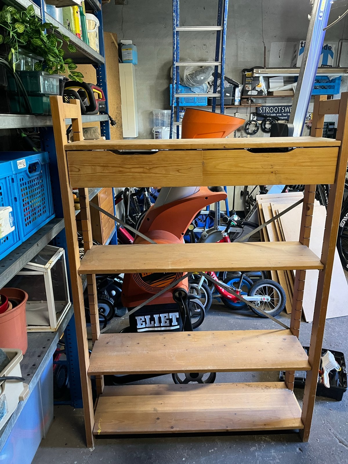 Houten stellingkast met lades en planken, Ophalen, Gebruikt