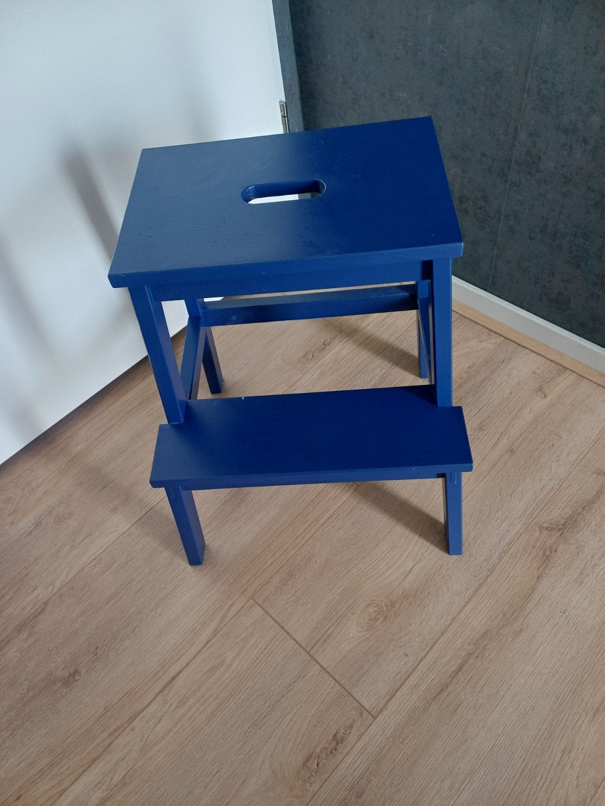 Blauwe houten opstapje / krukje, Ophalen of Verzenden