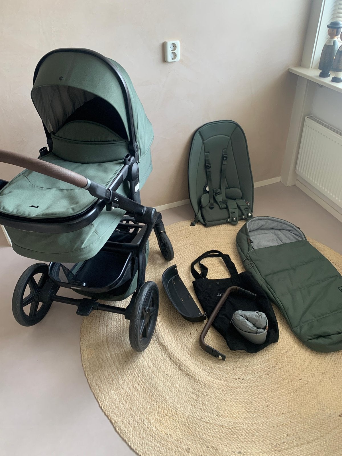 Joolz Day+ kinderwagen forrest green, Zo goed als nieuw, Combiwagen, Met reiswieg, Ophalen