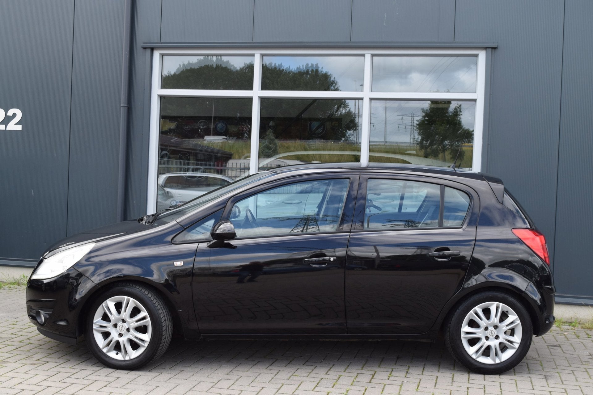 Opel Corsa 1.4-16V Cosmo | Automaat | ½ Leder | NAP + APK 6, Auto's, Opel, 15 km/l, Gebruikt, Zwart, 4 cilinders