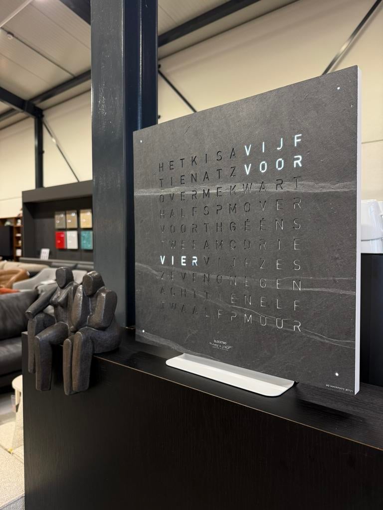 Nieuw Qlocktwo Earth Metamorphite Woordklok Design Leisteen, Nieuw, Ophalen of Verzenden, Qlocktwo