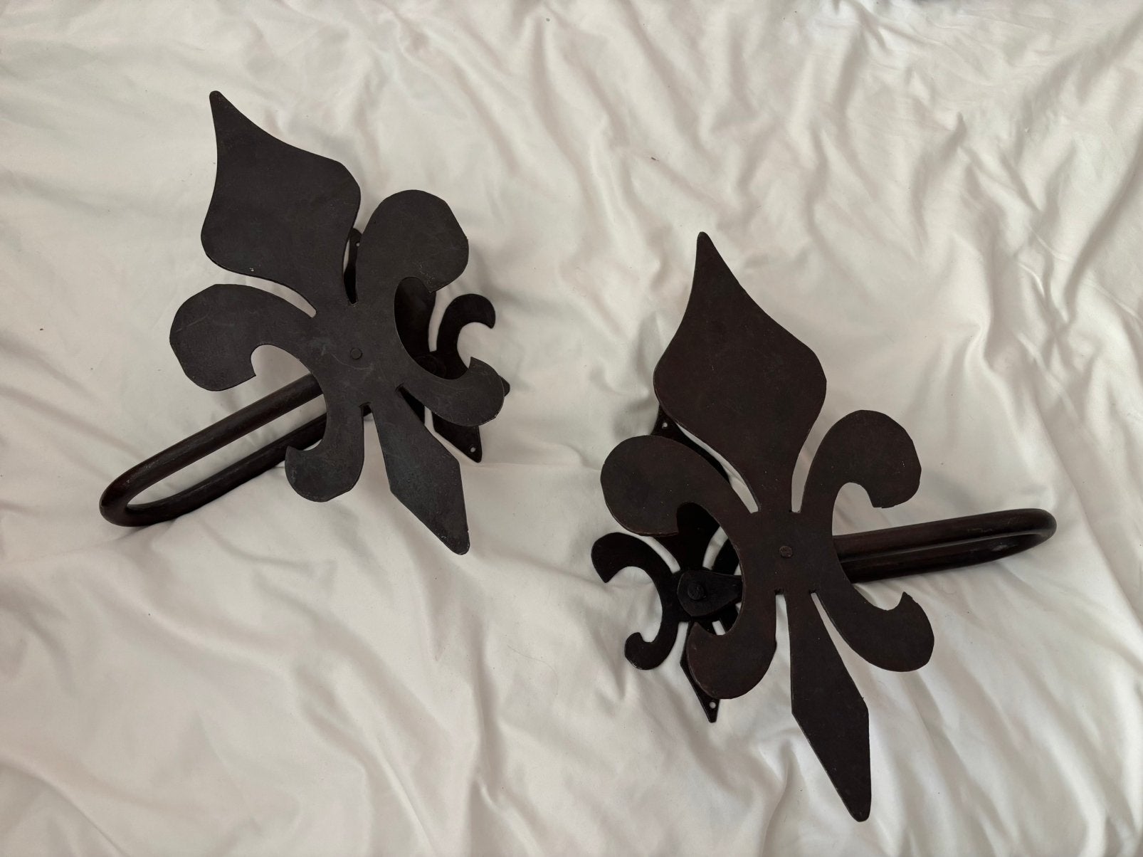 Twee mooie metalen gordijnhaken, Ophalen of Verzenden, Zo goed als nieuw