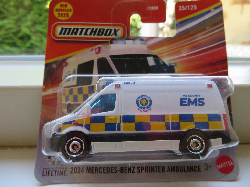 Matchbox Mercedes Benz Sprinter Ambulance, Ophalen of Verzenden, Nieuw, Auto