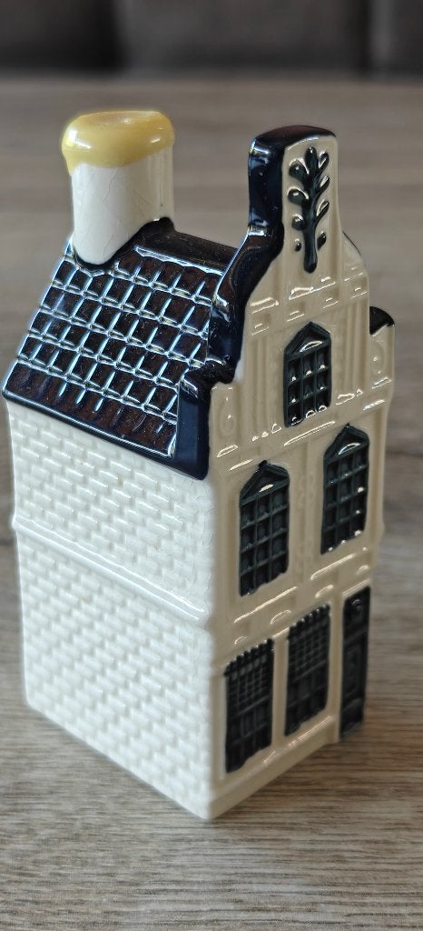 KLM Huisje #24: Alkmaar, Mient 31, Ophalen of Verzenden, Zo goed als nieuw, 21 t/m 40, Gevuld