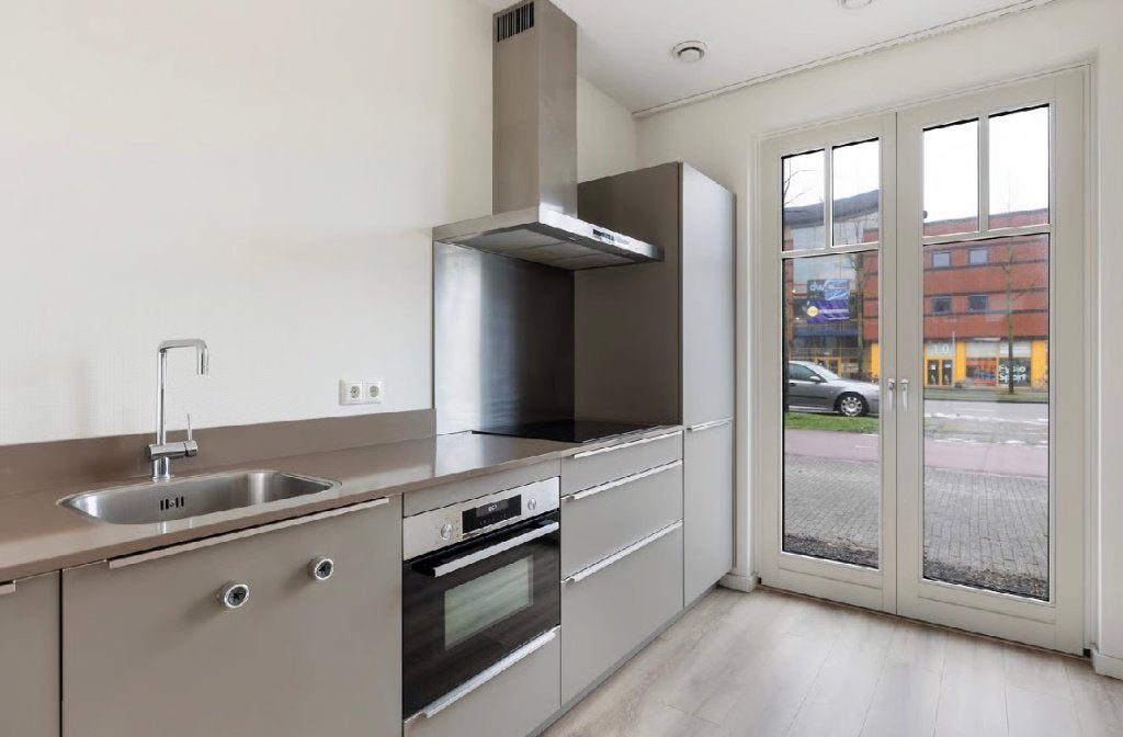 Moderne keuken met apparatuur (excl. afzuigkap), Ophalen, Gebruikt, Graniet of Steen, Enkelwandige keuken