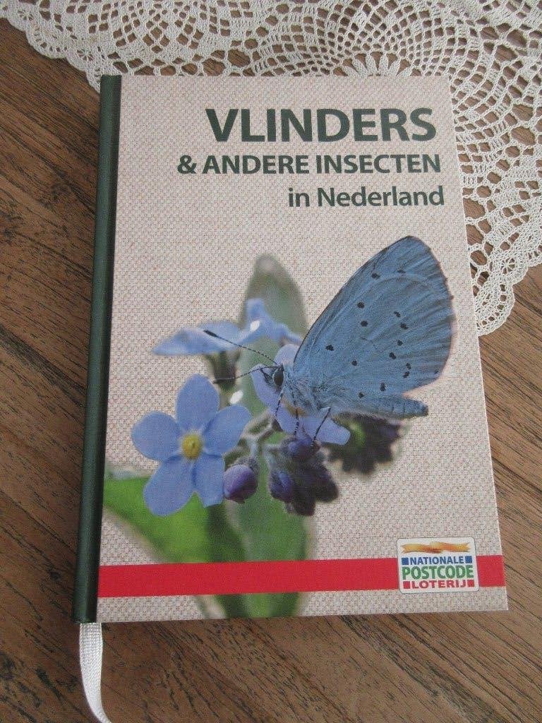 Vlinders en andere insecten in Nederland. Postcode loterij, Ophalen of Verzenden, Zo goed als nieuw, Overige onderwerpen, Postcodeloterij