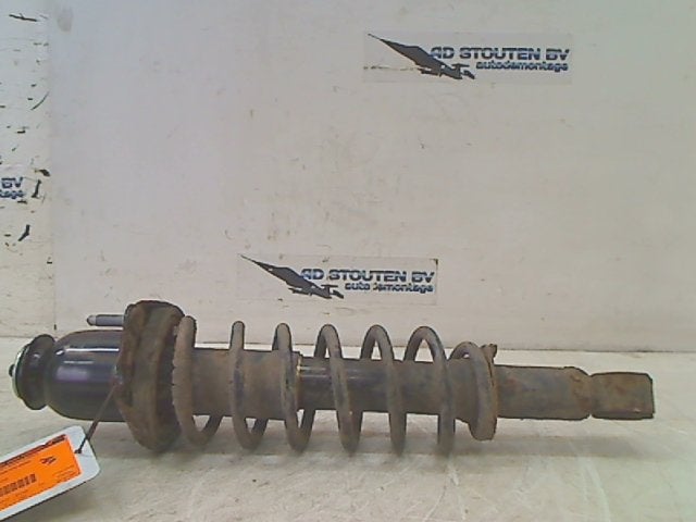 Veerpoot Links Achter Toyota Corolla (E12) (2003-05/2007-03), Auto-onderdelen, Ophanging en Onderstel, Gebruikt, Kundenbetreuung@toyota.de