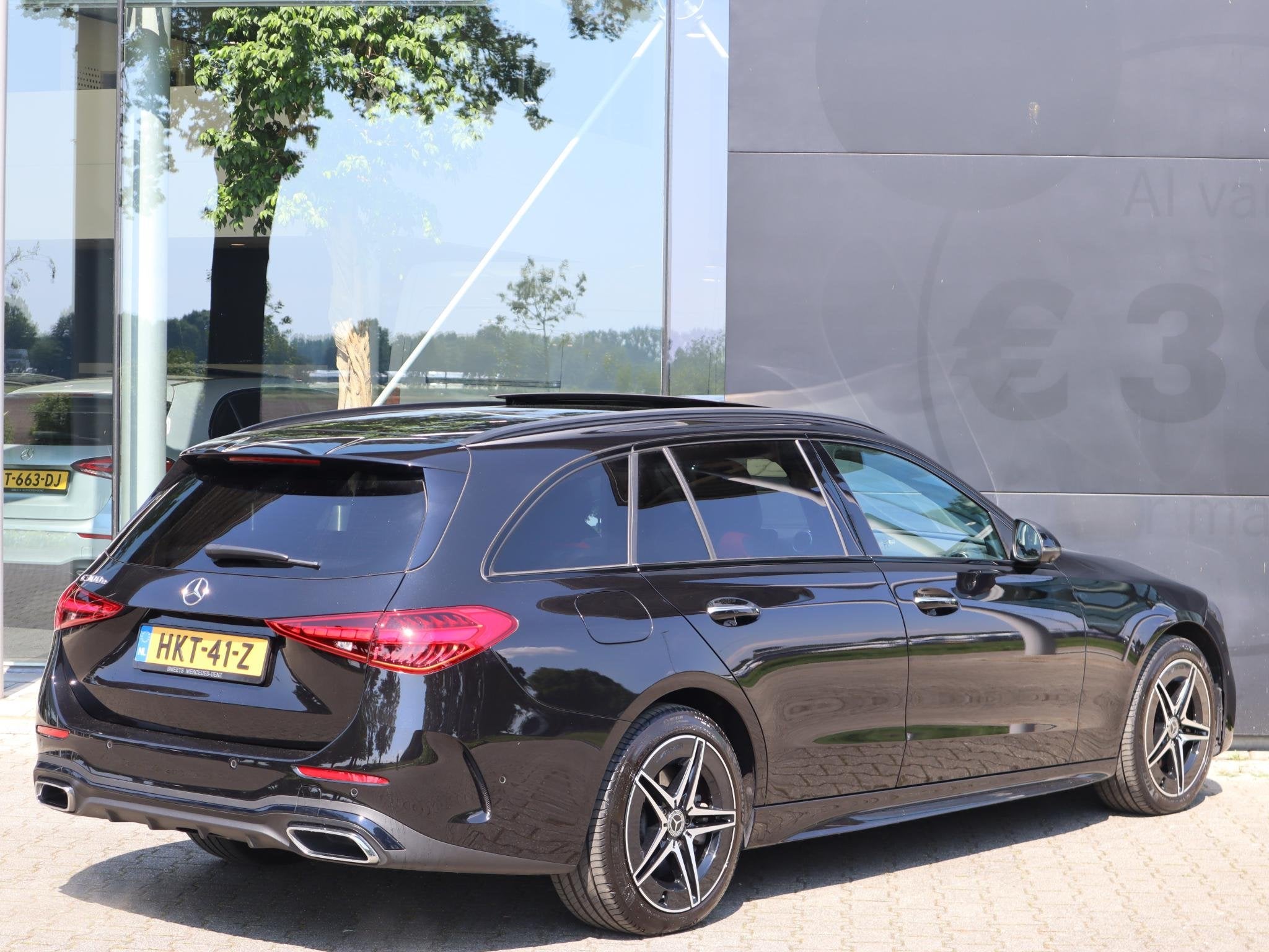 Mercedes-Benz C-klasse Estate 300 e AMG Line l Trekhaak l Pa, Achterwielaandrijving, Euro 6, 4 cilinders, 167 km/l