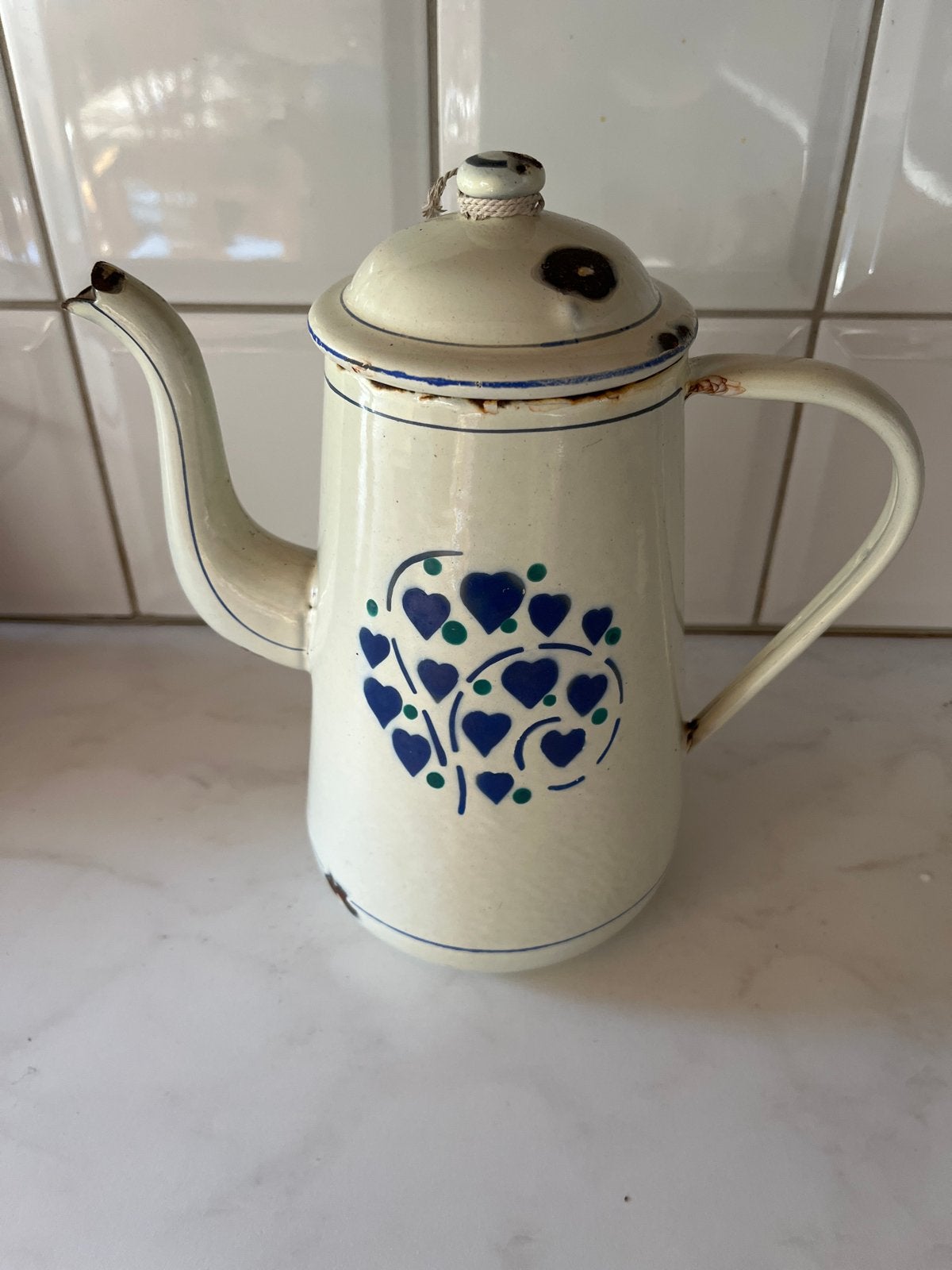 Vintage geëmailleerde koffiekan met hartjesdecoratie, Ophalen of Verzenden