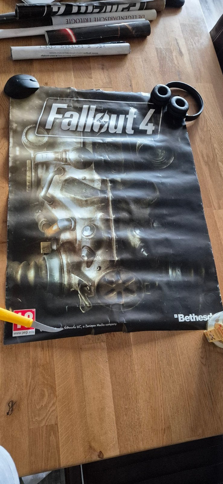 FALLOUT 4 dubbelzijdige poster 2014, Rechthoekig Staand, Ophalen of Verzenden, Zo goed als nieuw, A1 t/m A3