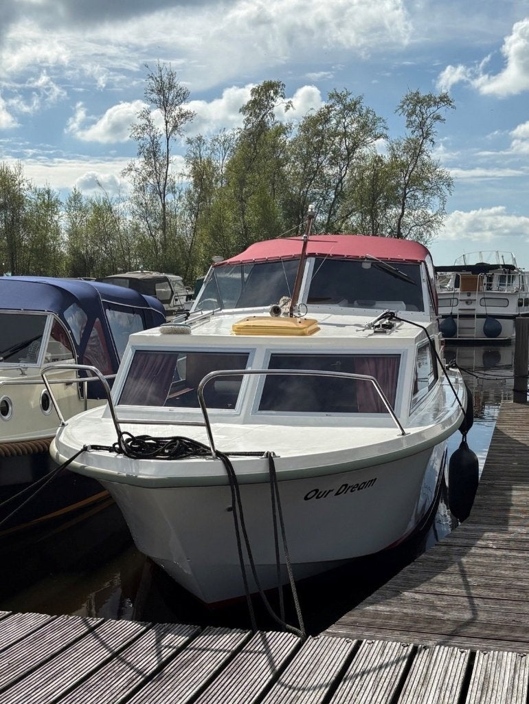 Polaris 770 L + MOOIE LIGPLAATS, Watersport en Boten, Motorboten en Motorjachten, Koelkast, Gebruikt, 1.80 meter, Polaris