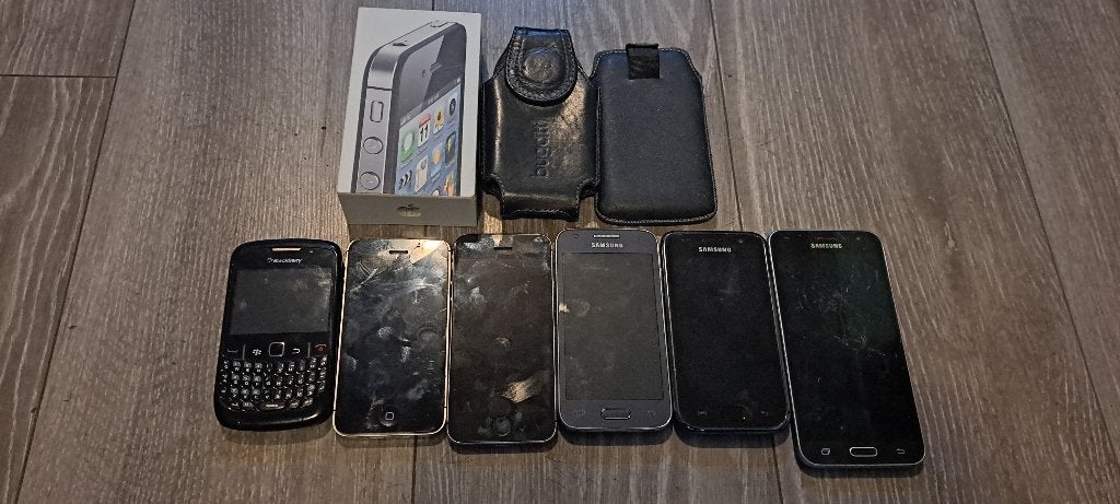 Aangeboden diverse oude Smart phone`s !!, Ophalen, Gebruikt, Zwart, Zonder simlock