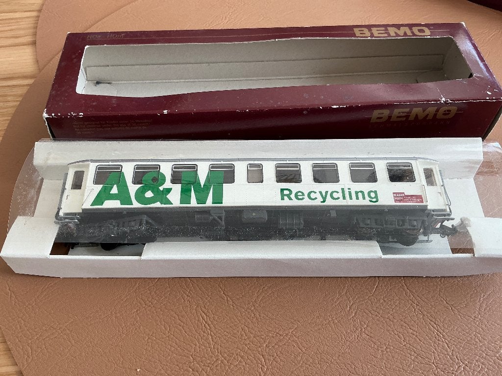 Bemo personenwagon recycling, Hobby en Vrije tijd, Overige merken, Gelijkstroom, Ophalen of Verzenden, Nieuw