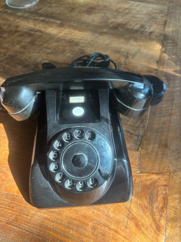 Oude PTT telefoon bakeliet draaischijf, Ophalen, Gebruikt, Met draaischijf