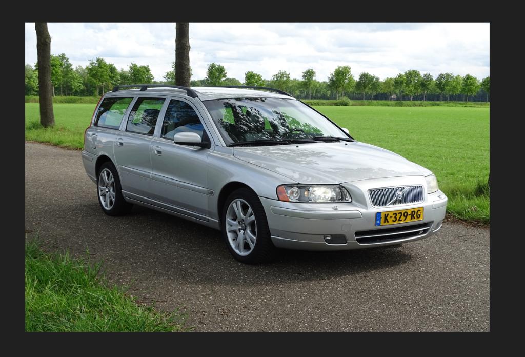 Volvo V70 2.4 LPG-3 2004 - nieuwe distr. riem + grote beurt!, Voorwielaandrijving, 1800 kg, Zwart, Leder en Stof