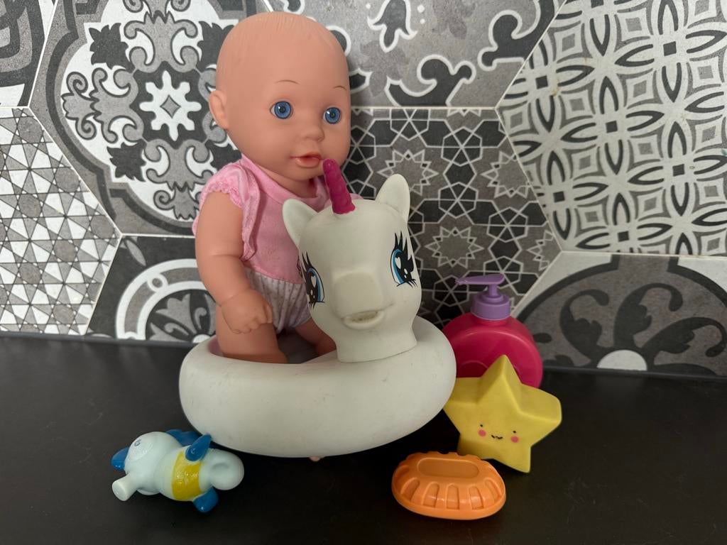 Kenza pop Bathtime Unicorn, Ophalen of Verzenden, Zo goed als nieuw, Babypop