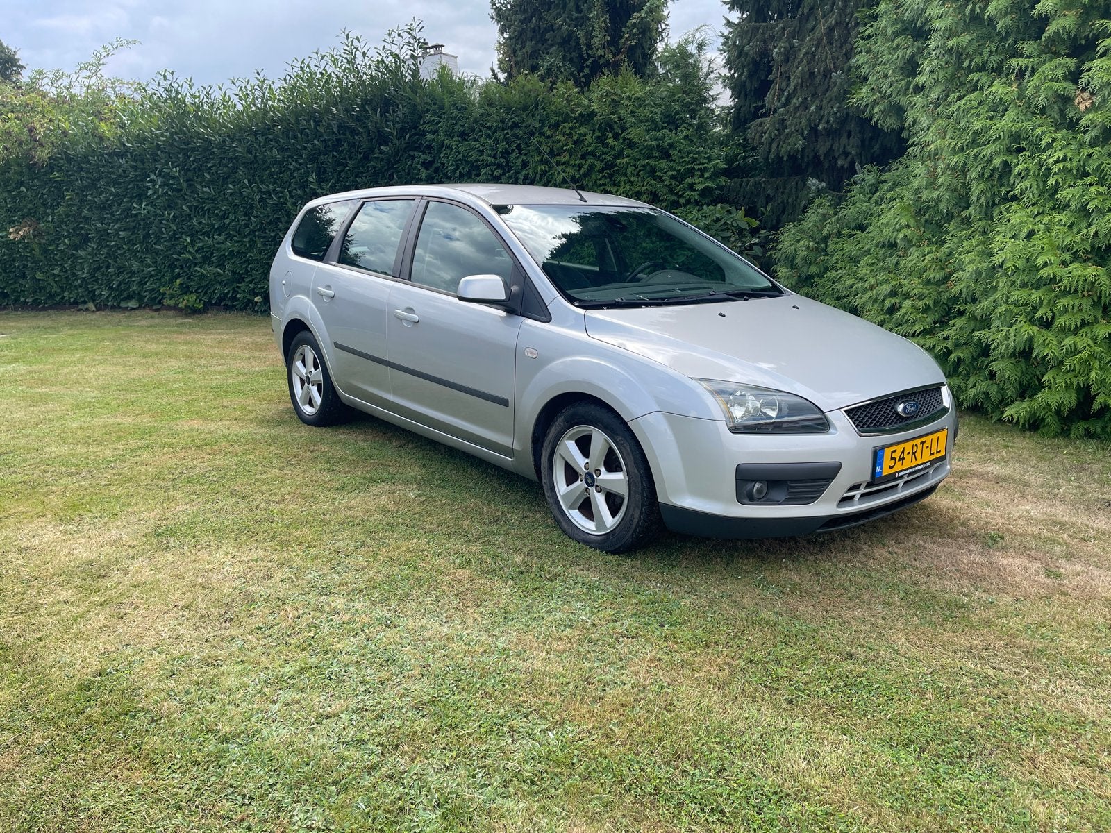 Ford Focus 1.6 74KW Wagon 2005 Grijs, Zwart, 4 cilinders, 635 kg, 100 pk