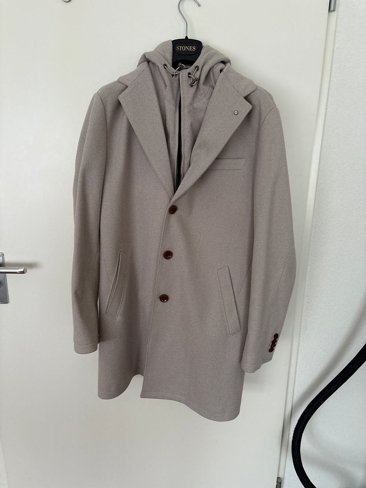Blue Industry  met capuchon - Zo goed als nieuw, Ophalen of Verzenden, Zo goed als nieuw, Maat 48/50 (M), Beige