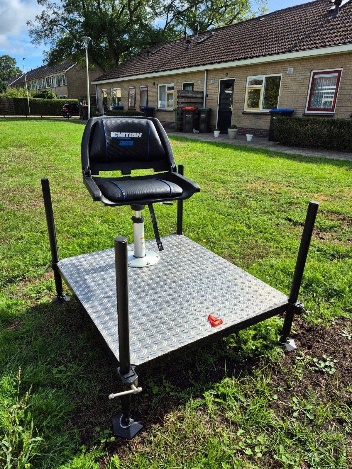 Aluflokk voetplateau met Preston klapstoel, Watersport en Boten, Ophalen, Zo goed als nieuw, Overige typen
